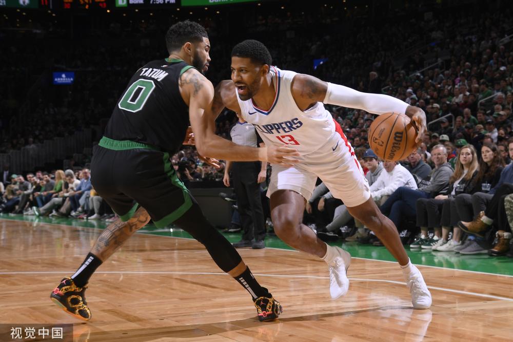 李新翔在近 李新翔在近