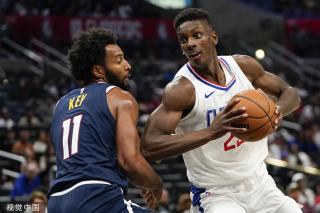 出他个人的 出他个人的