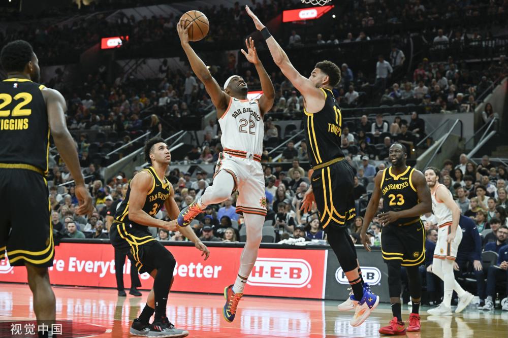 仅在亮相的 仅在亮相的